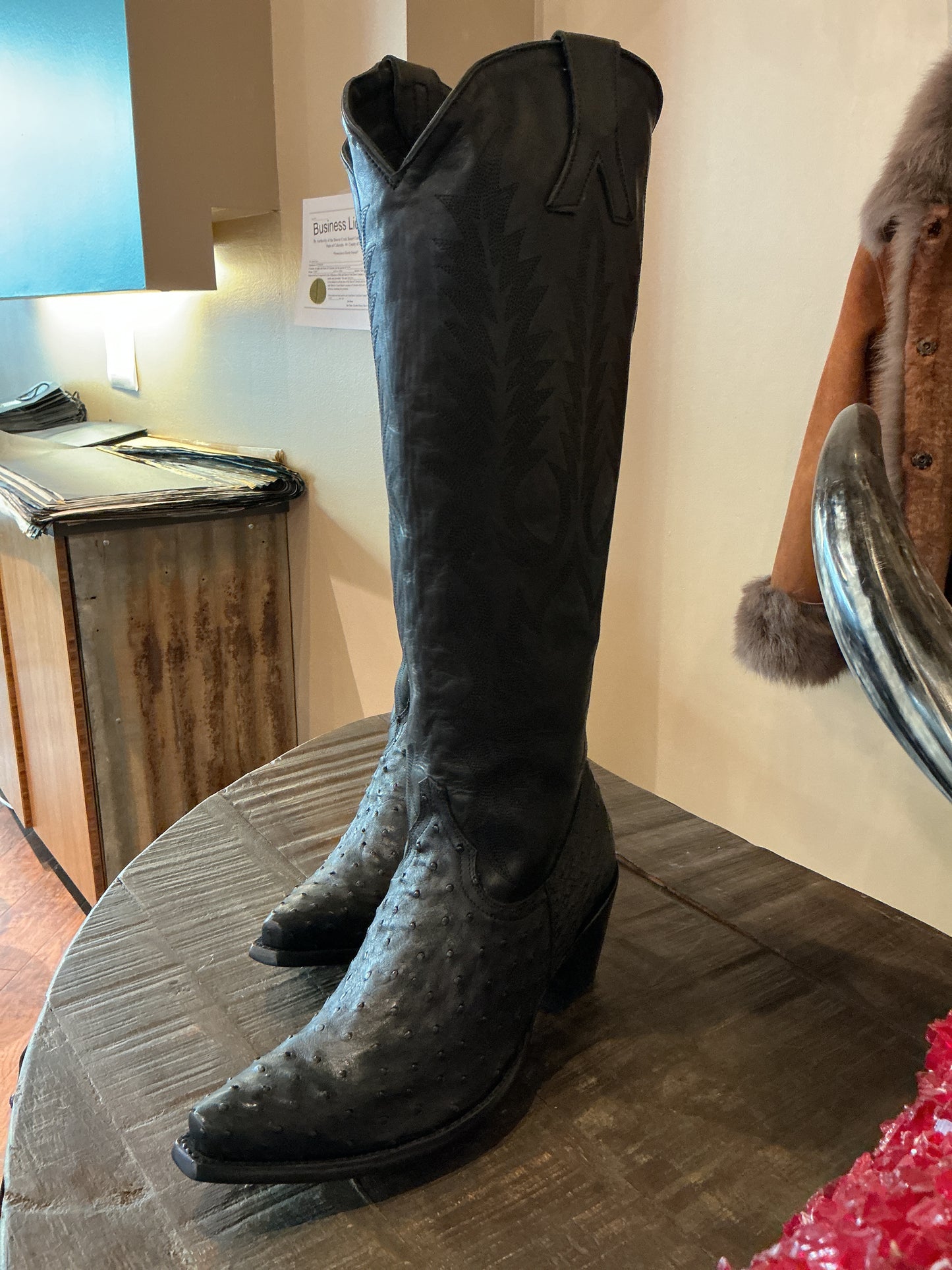 Old Gringo- Mayra Ostrich Black