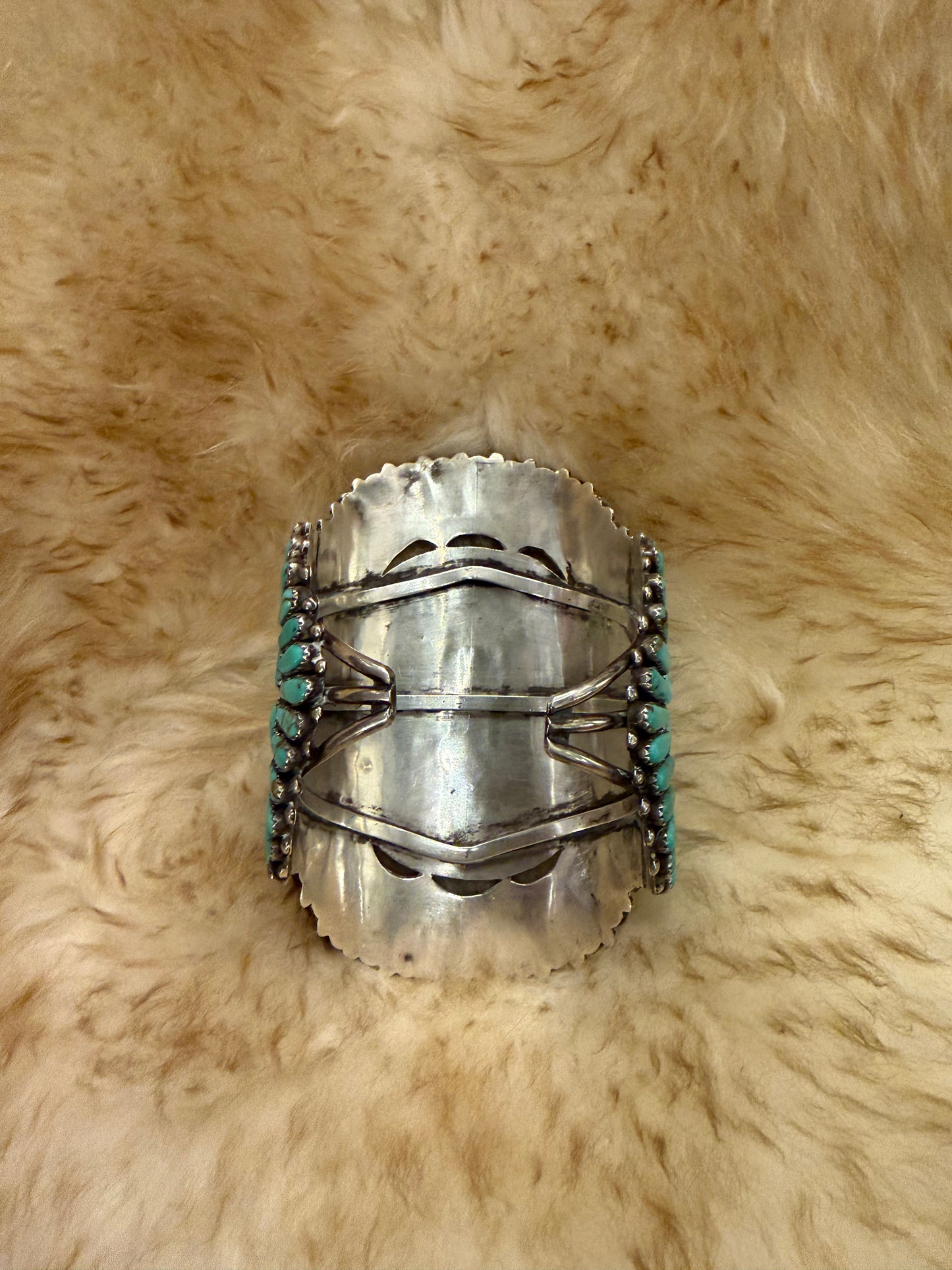 HY Vintage Collectors Turquoise Cuff
