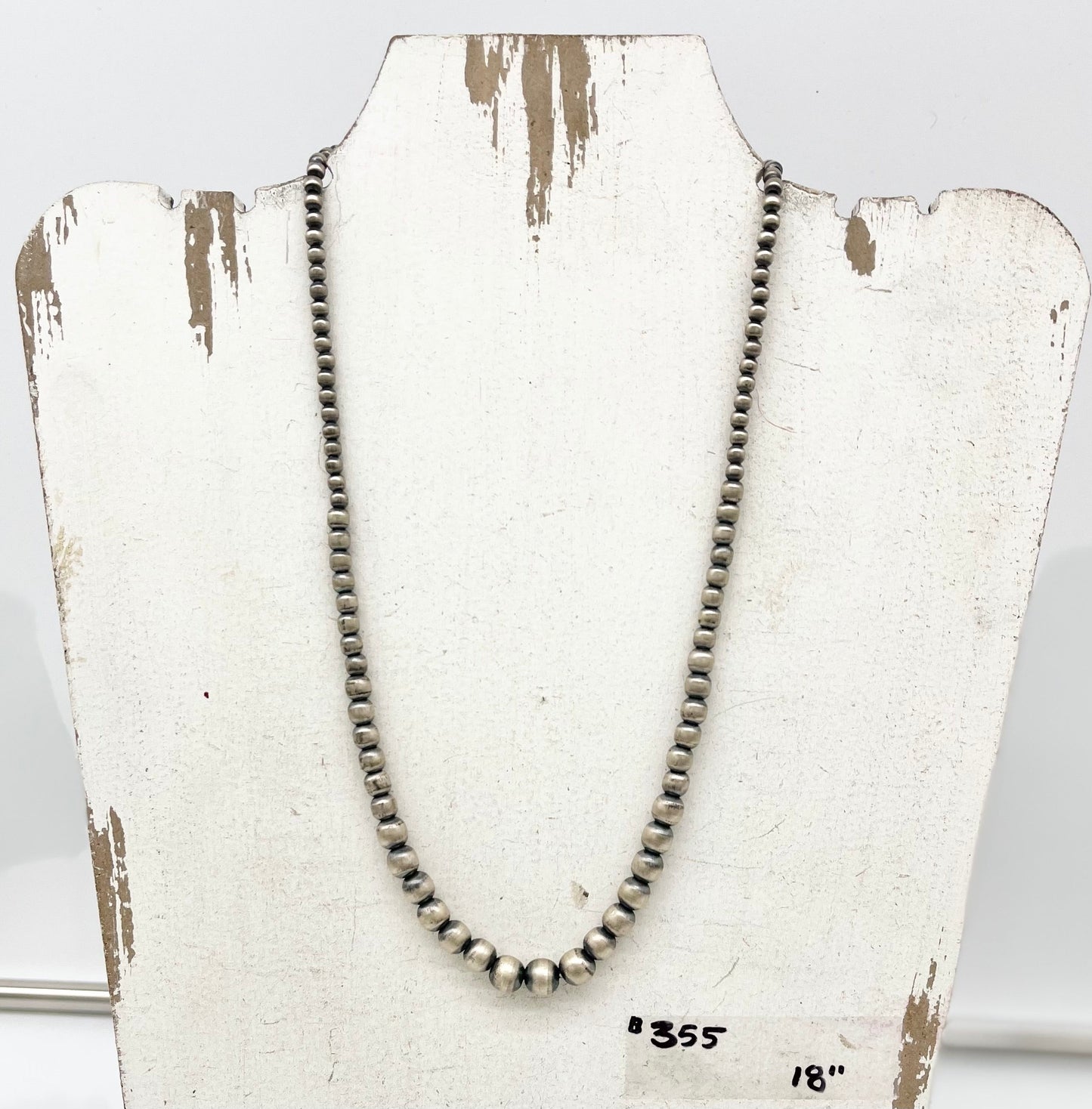 Debra Favour, Peyote Bird Design, 18" Desert Pearl, Graduated