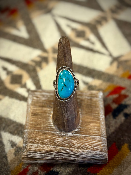 Oval Turquoise with Rope Bezel Ring