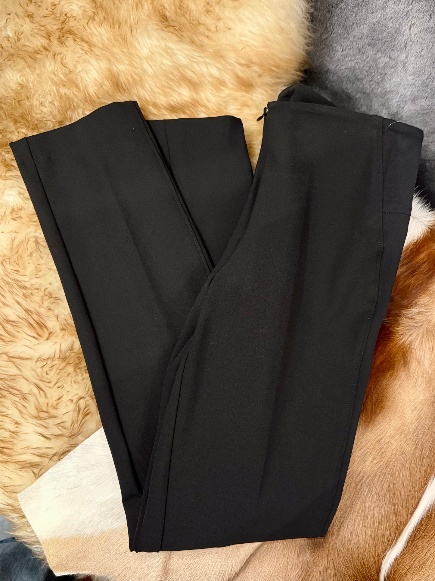 Elliott Lauren- Black Pant