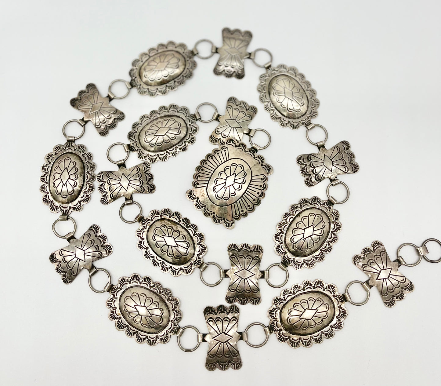 Vintage 1940's 18 Concho Belt