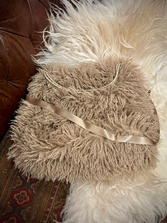 ZHTISAH Fluffy Crossbody Bag