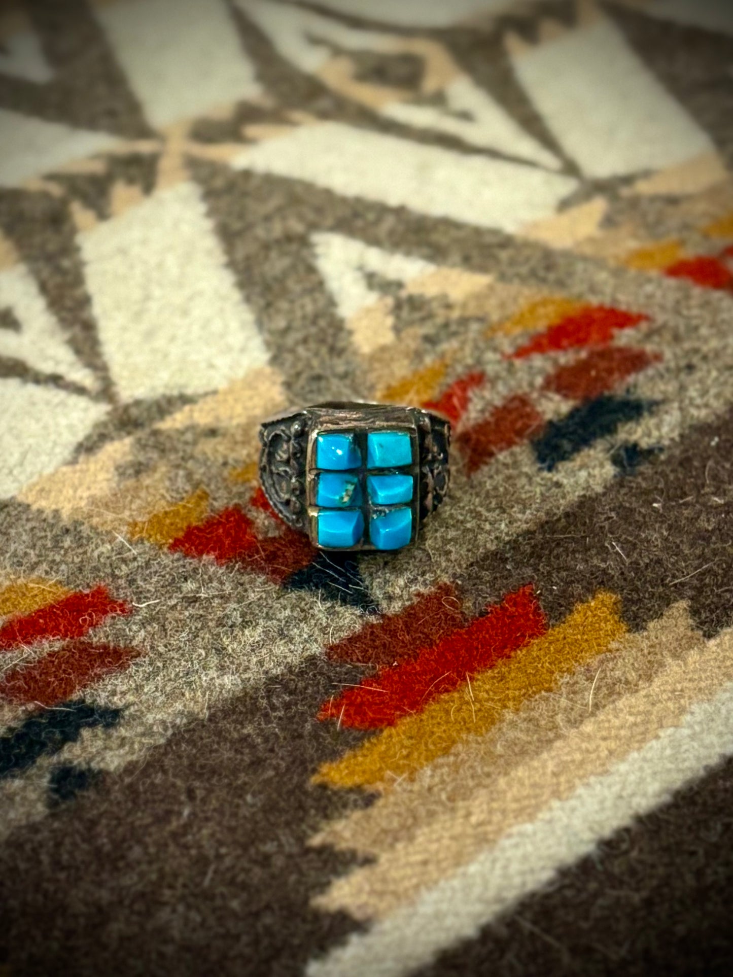 Unique Vintage Zuni 6 Stone Ring