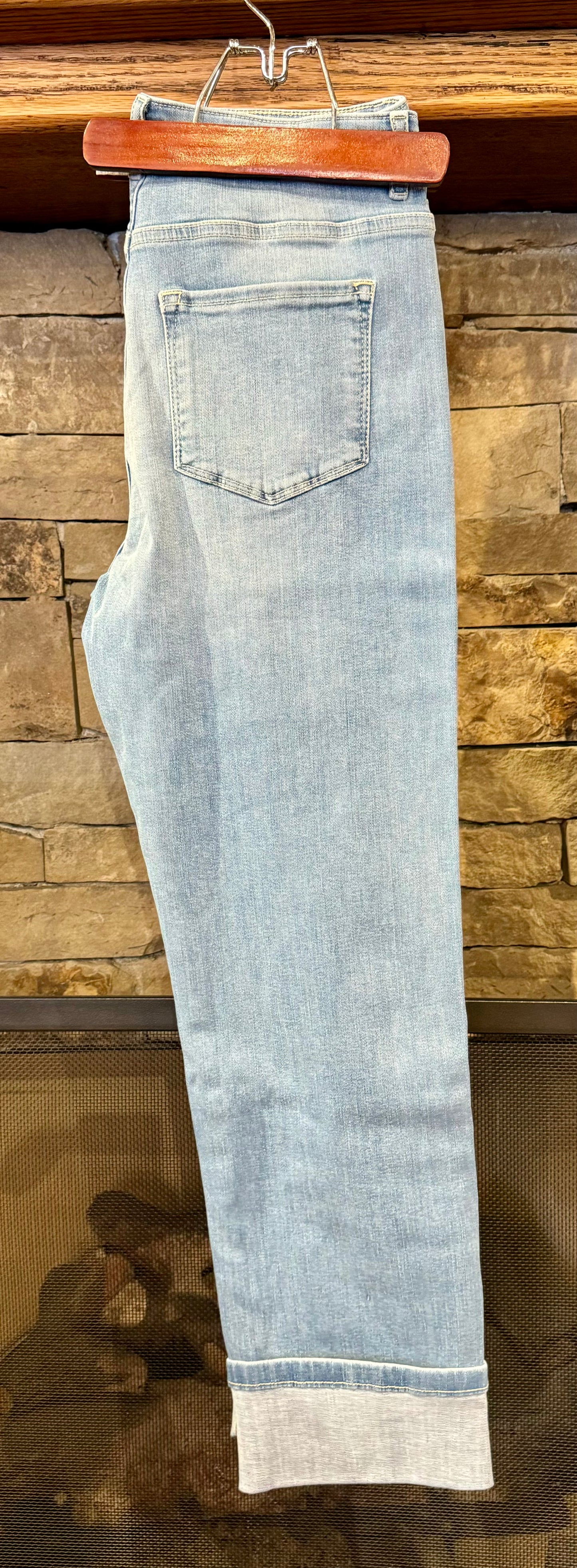 Elliott Lauren Light Wash Jeans
