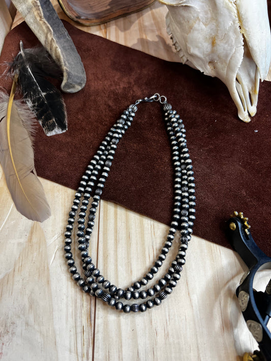 5mm 3 Strand Riveted Alternating Silver Pearls