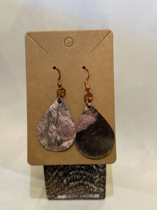 CuCu Chic Leather Earrings