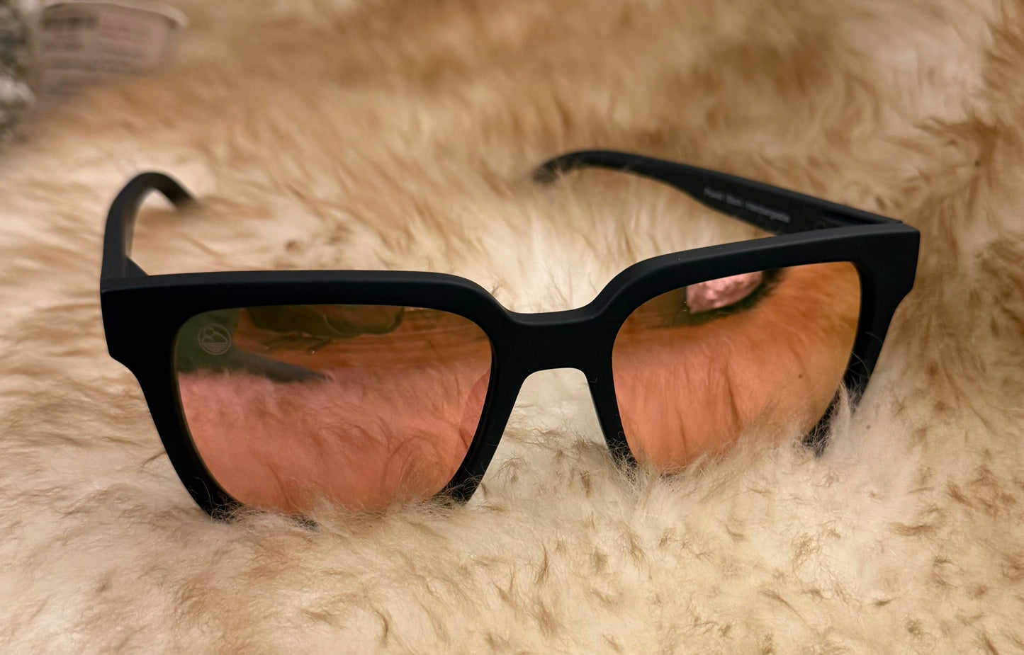Lake Sunglasses - Powell Black/ Peach