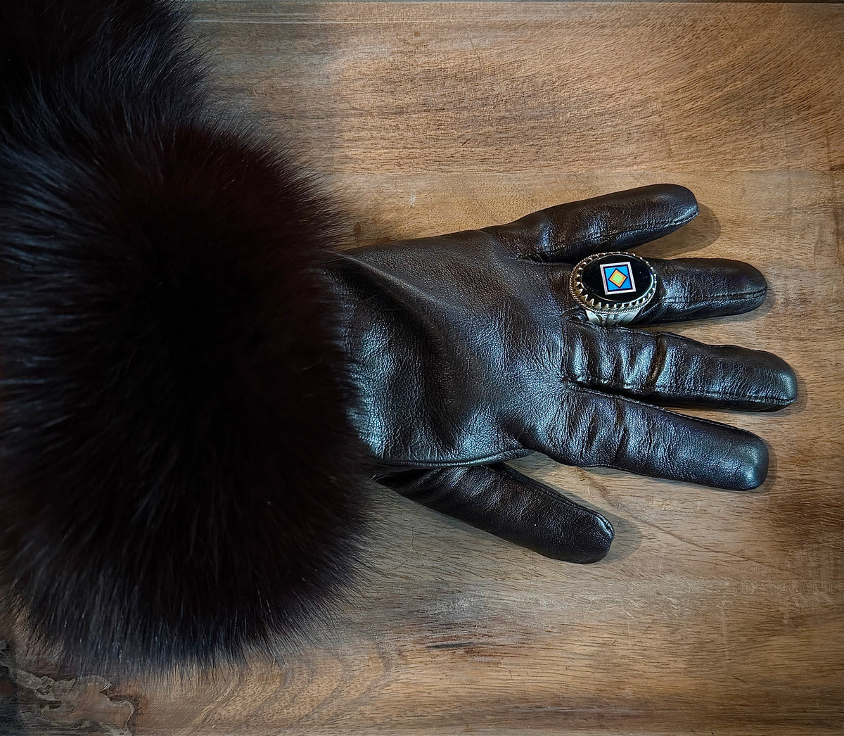 Leather/Fox Gloves - Black
