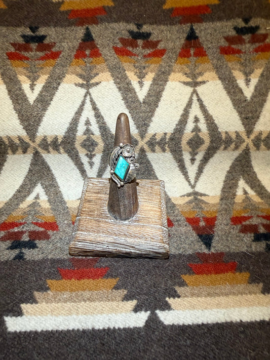Vintage Flowered Sterling & Turquoise Ring