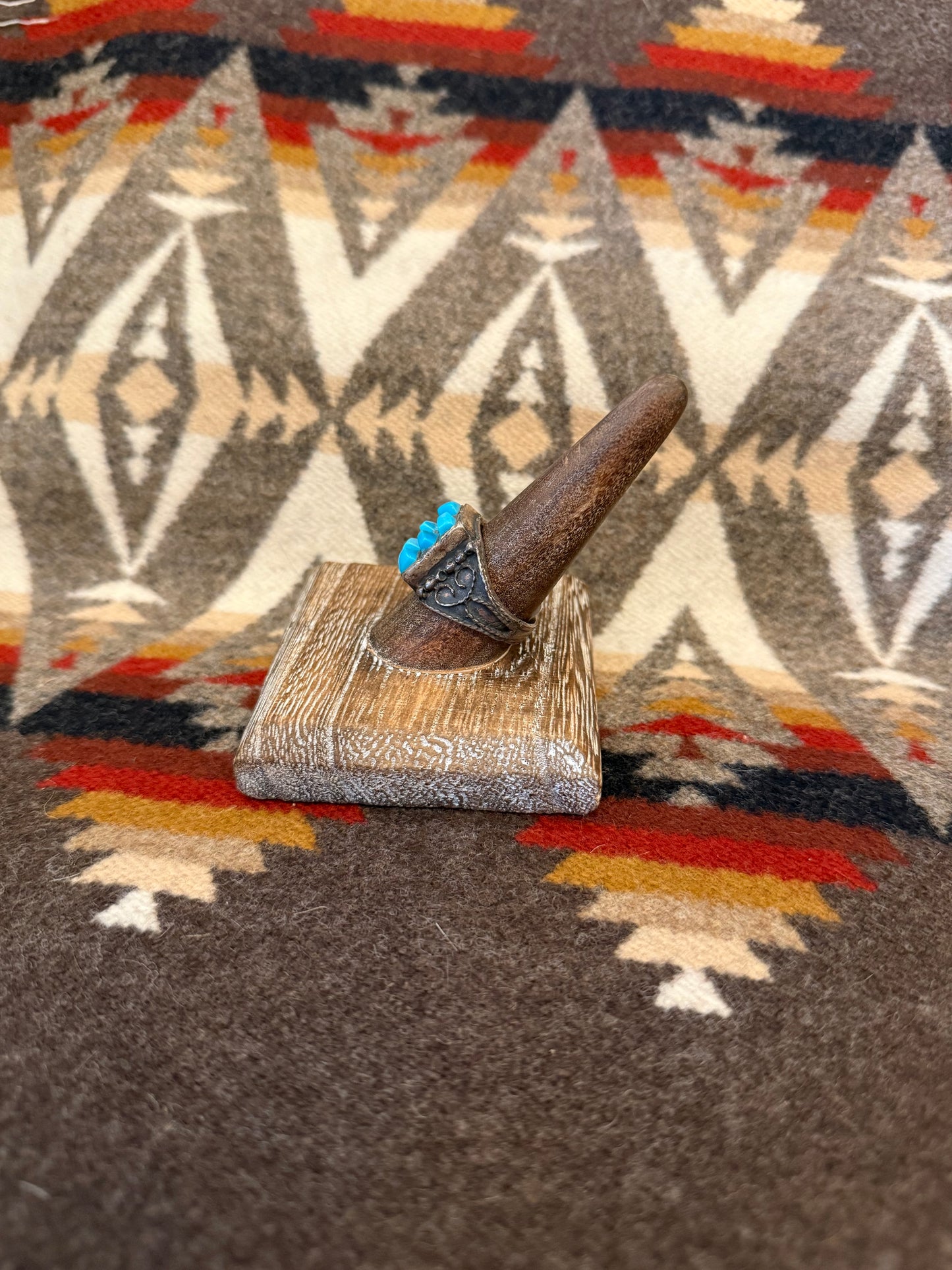 Unique Vintage Zuni 6 Stone Ring