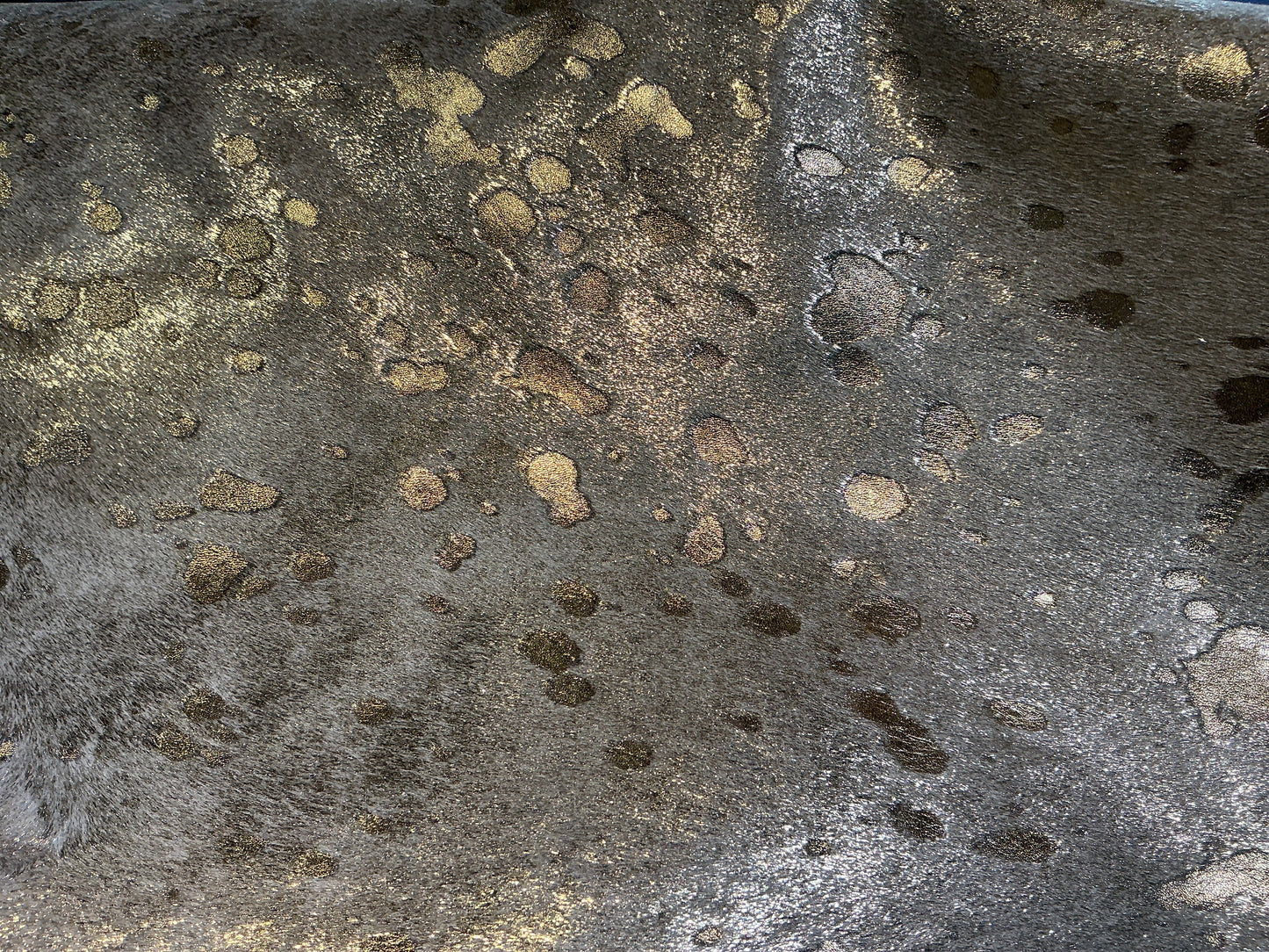 Silver/Gold Speckle Hide