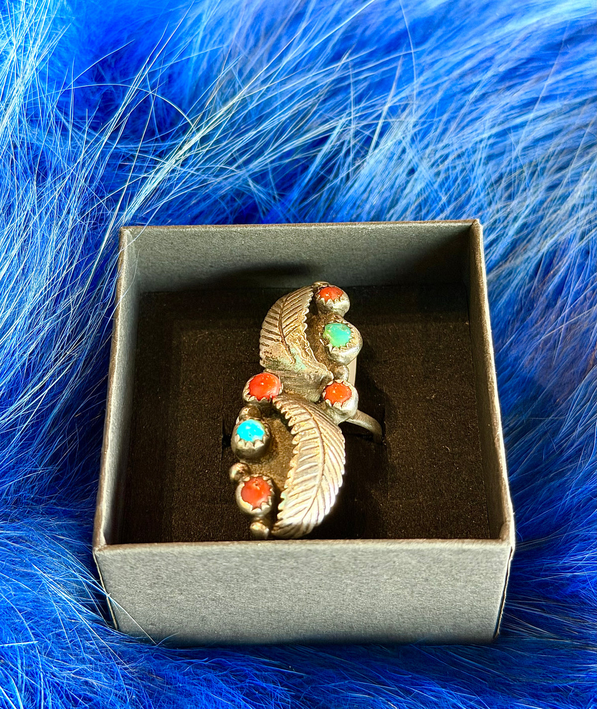 Navajo Two Leaf Ring