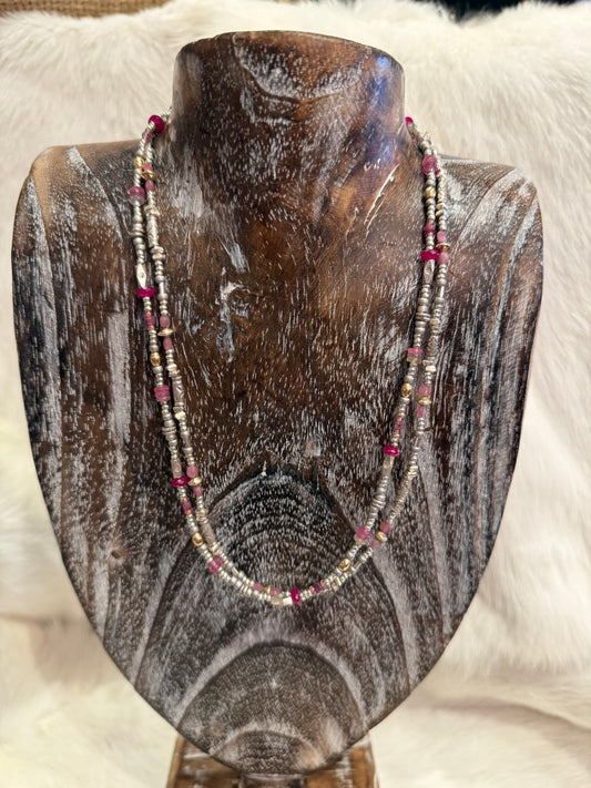 Peyote Bird Pink Accents Necklace