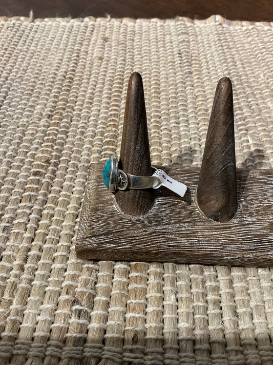 Vintage Navajo Kingman Turquoise Cabochon Ring