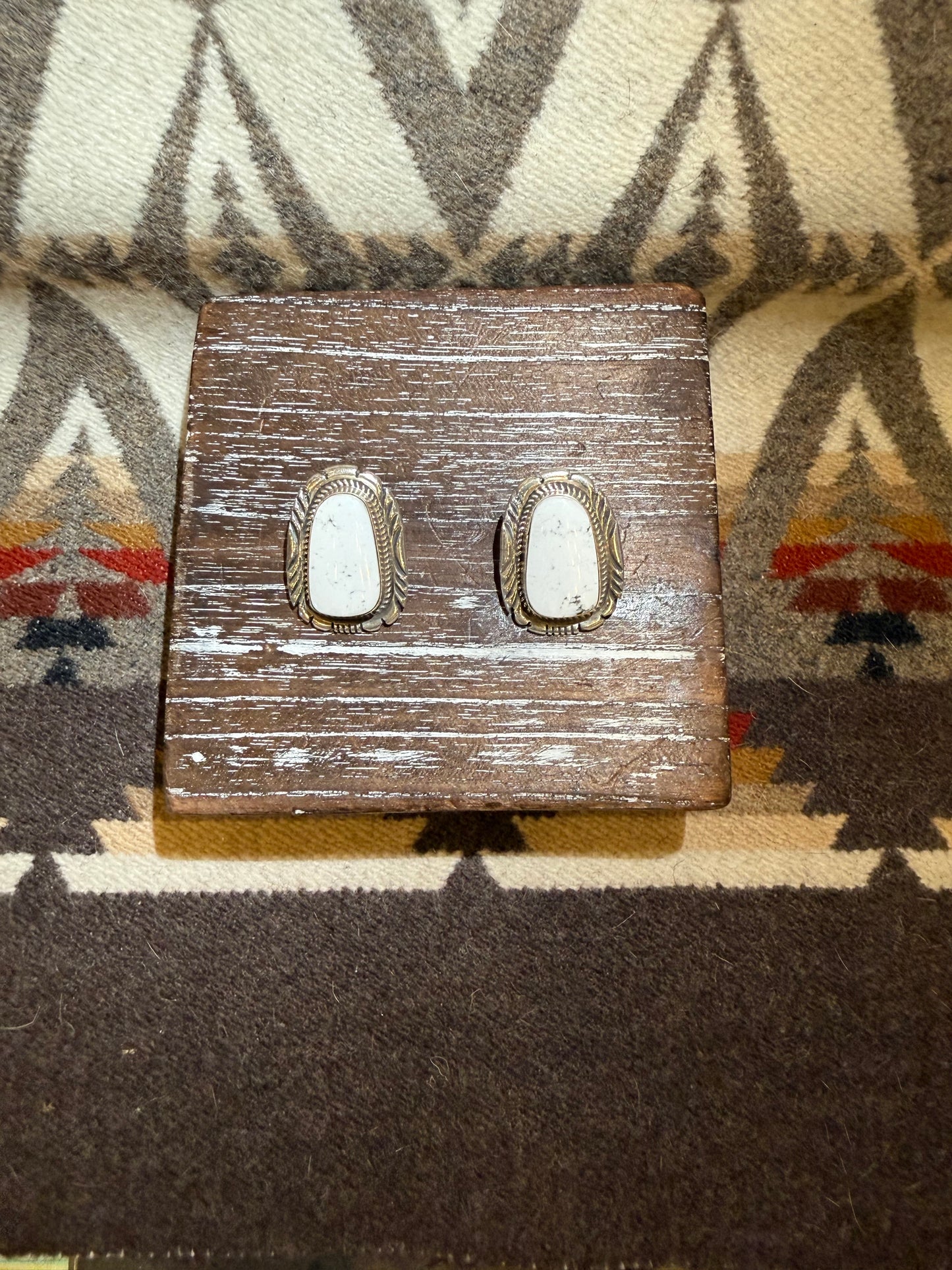 JJ White Buffalo Necklace and Earring Set