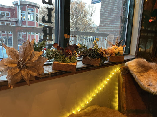 Seasonal Decor Pieces