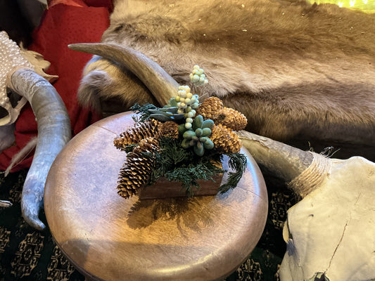 Seasonal Decor Pieces