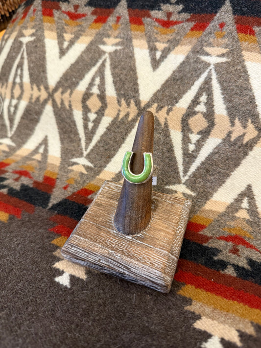 Lucky Horseshoe Gaspeite Size 7 Ring