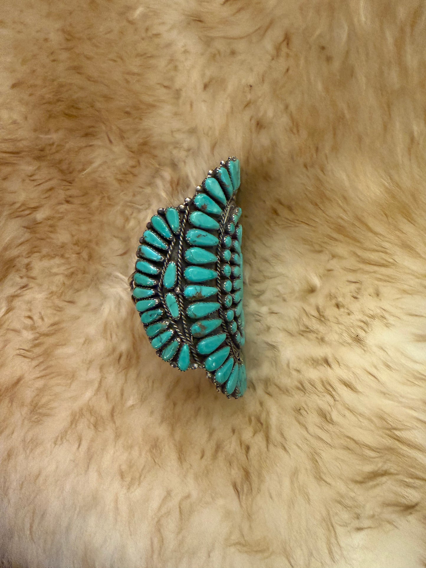 HY Vintage Collectors Turquoise Cuff