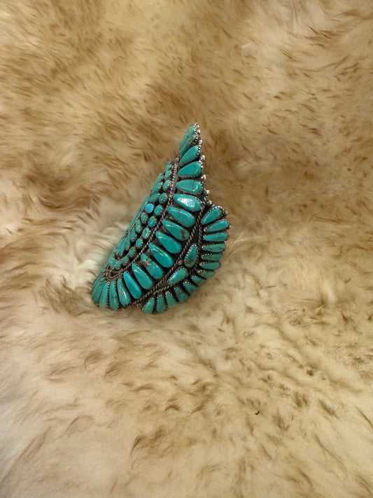 HY Vintage Collectors Turquoise Cuff