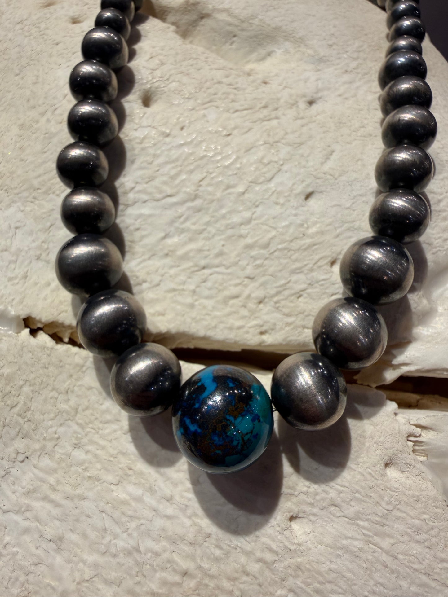 16" 9mm - 11mm Graduated Silver Pearls With Turquoise