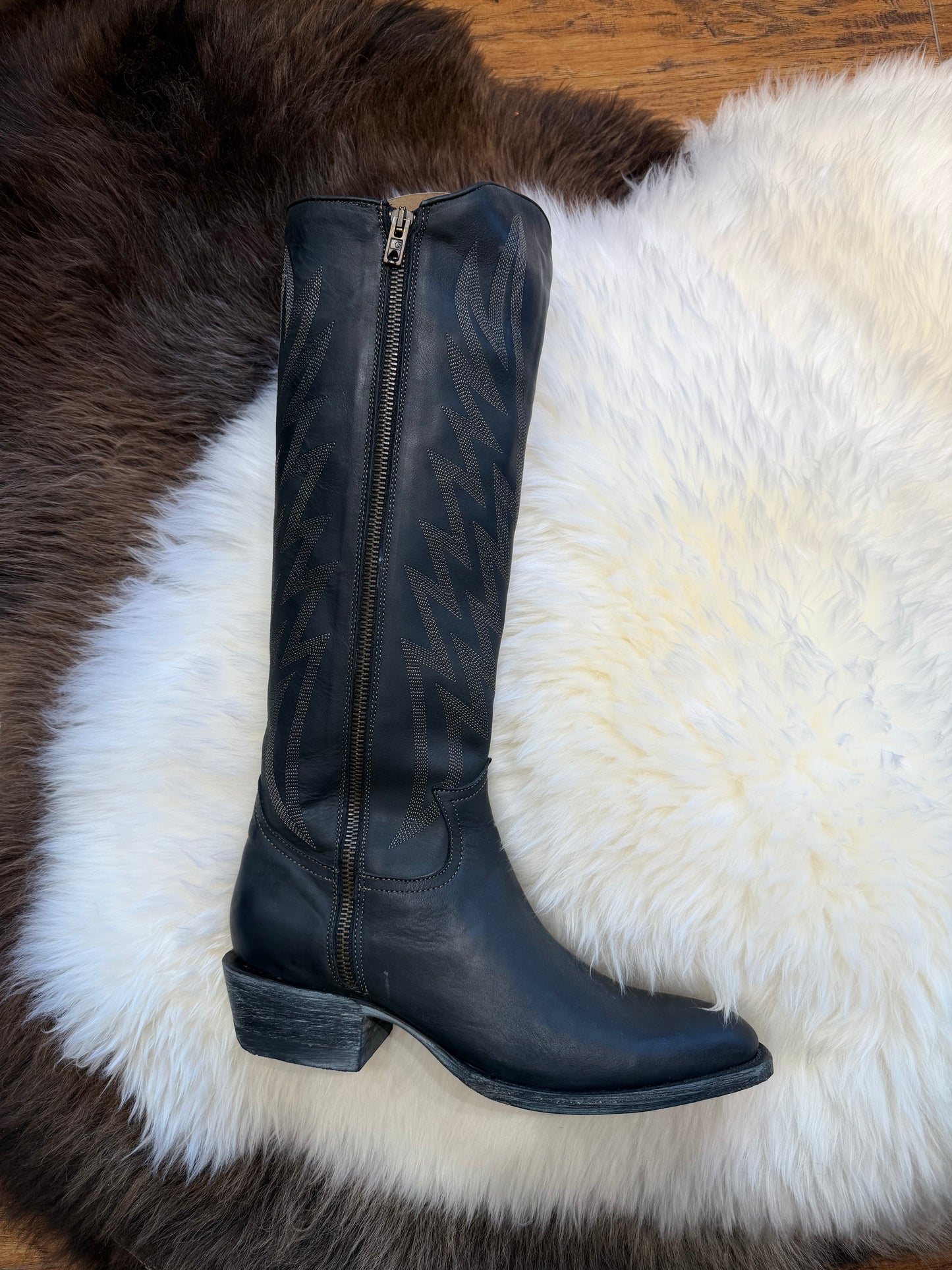 Uma Stitch Tall Boot