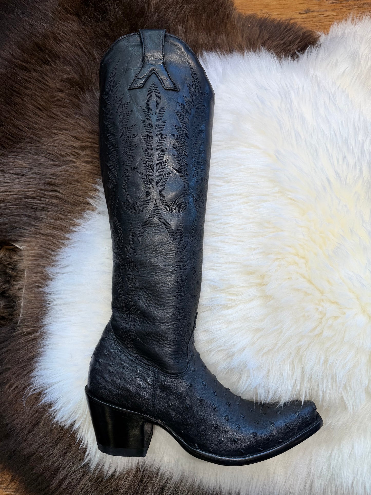 Old Gringo- Mayra Ostrich Black