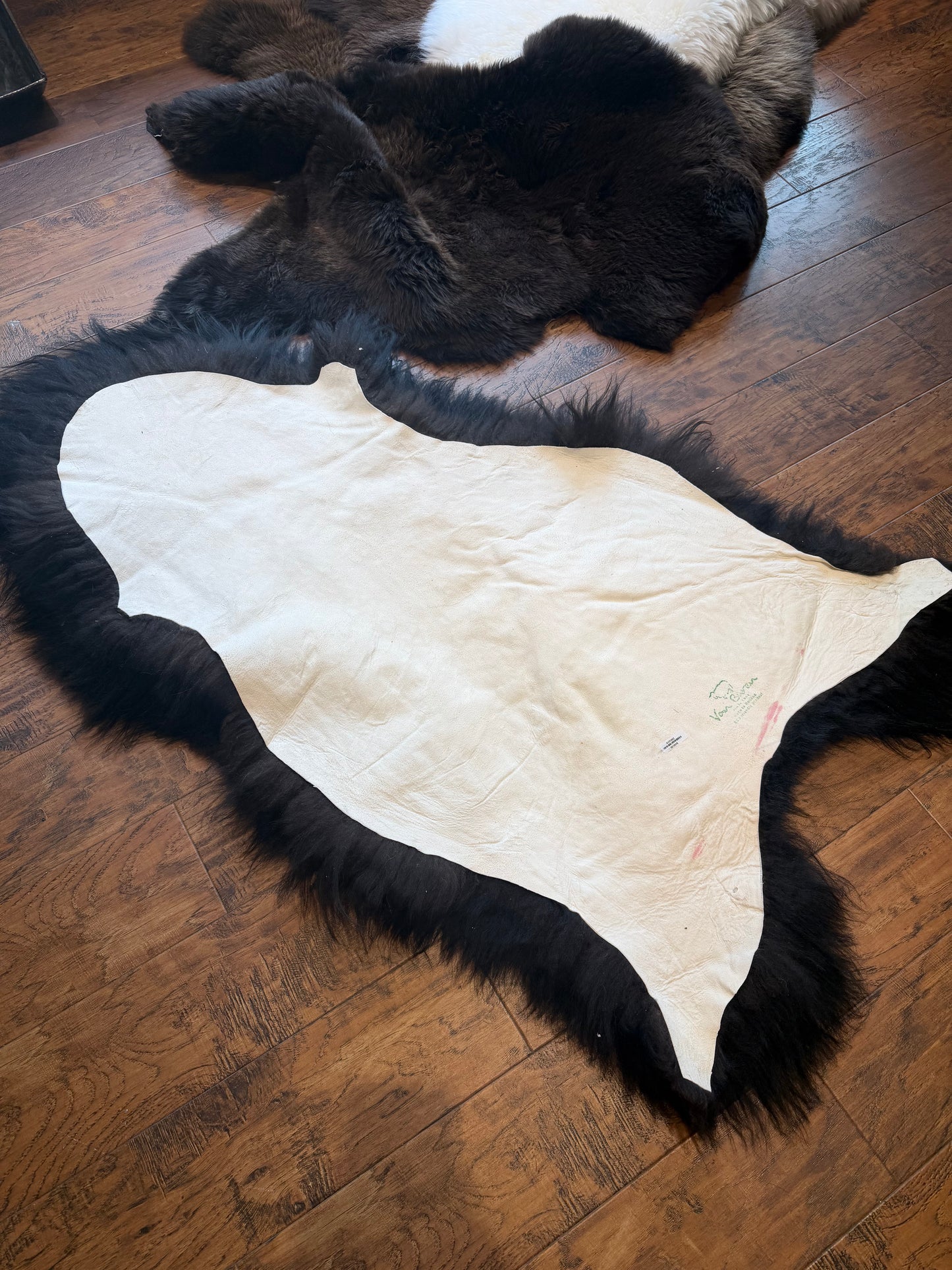 BLACK LONG HAIR- MEDIUM Rug