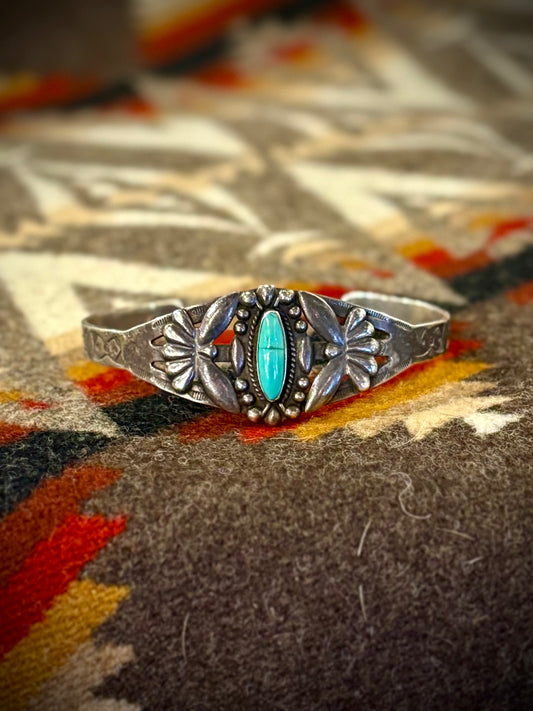 Vintage Ornate Single Stone Turquoise Cuff