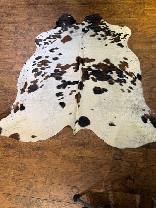 Hide Caramel/Black Spots w/ White