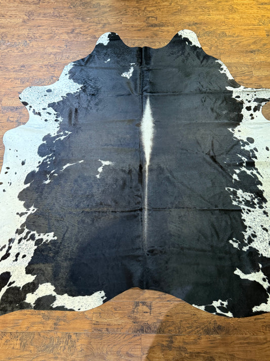 Hide Black and White