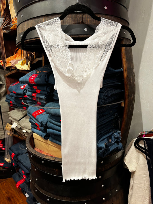 Oscalito - Wide Lace V Neck - Ivory