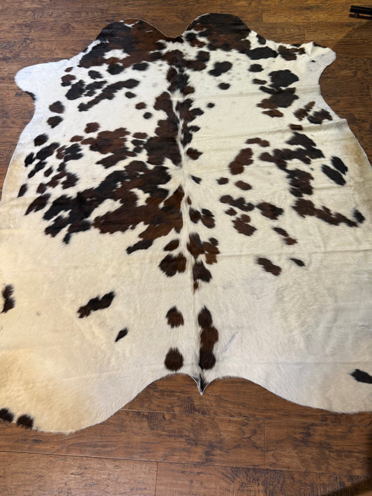 Hide Black/Brown Spots w/ White