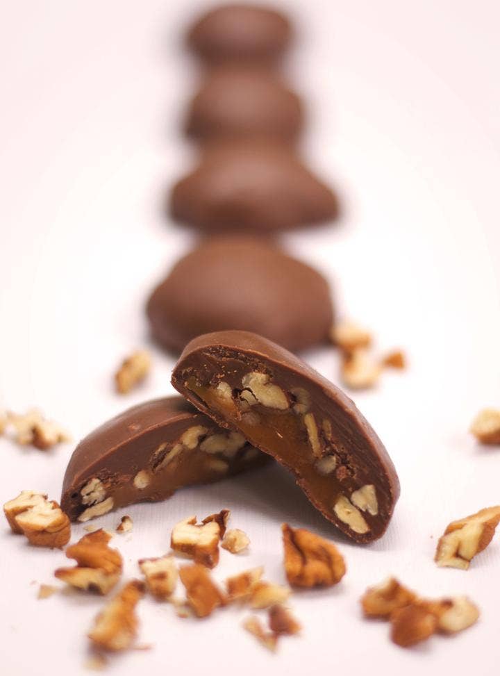 Milk Chocolate Pecans 3.5 oz.